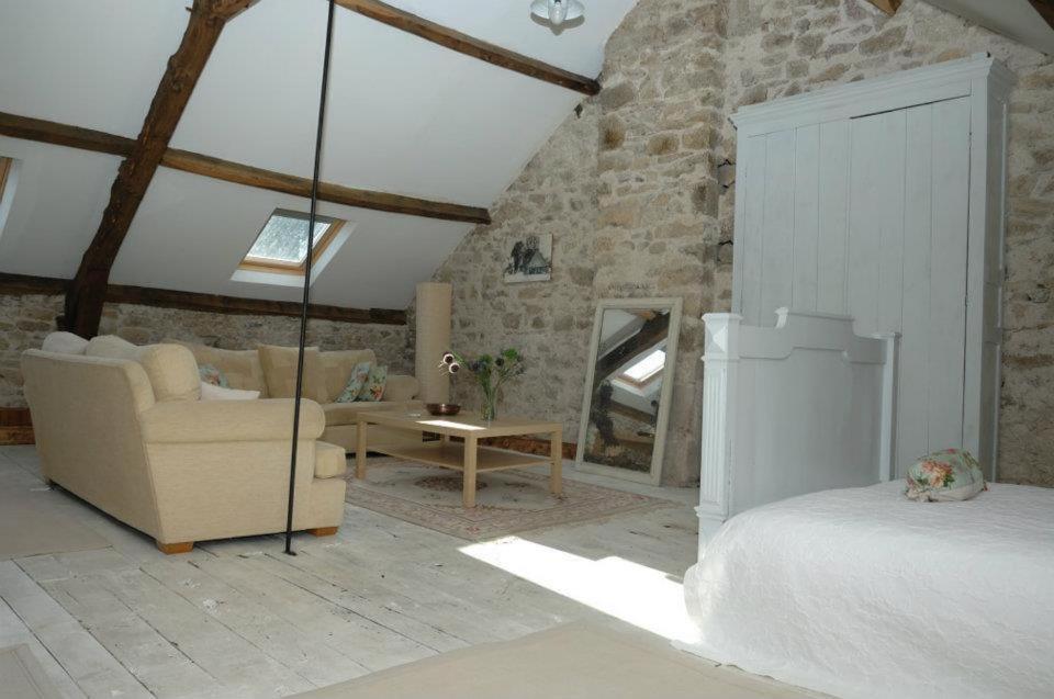 Bed and Breakfast Le Moulin Des Farges Meymac Экстерьер фото