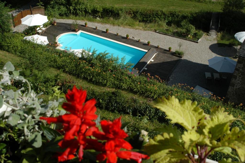 Bed and Breakfast Le Moulin Des Farges Meymac Экстерьер фото